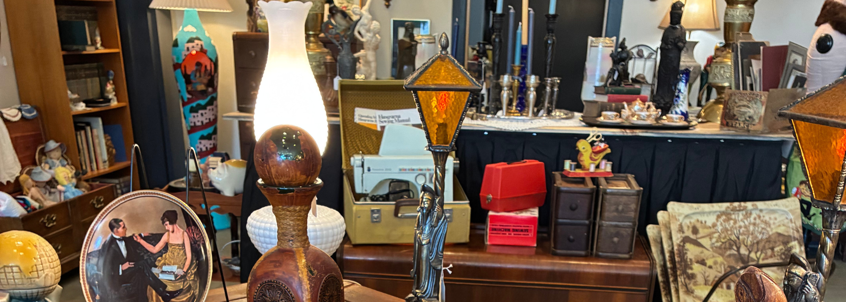 Cat’s Curiosities – SHOP LOCAL